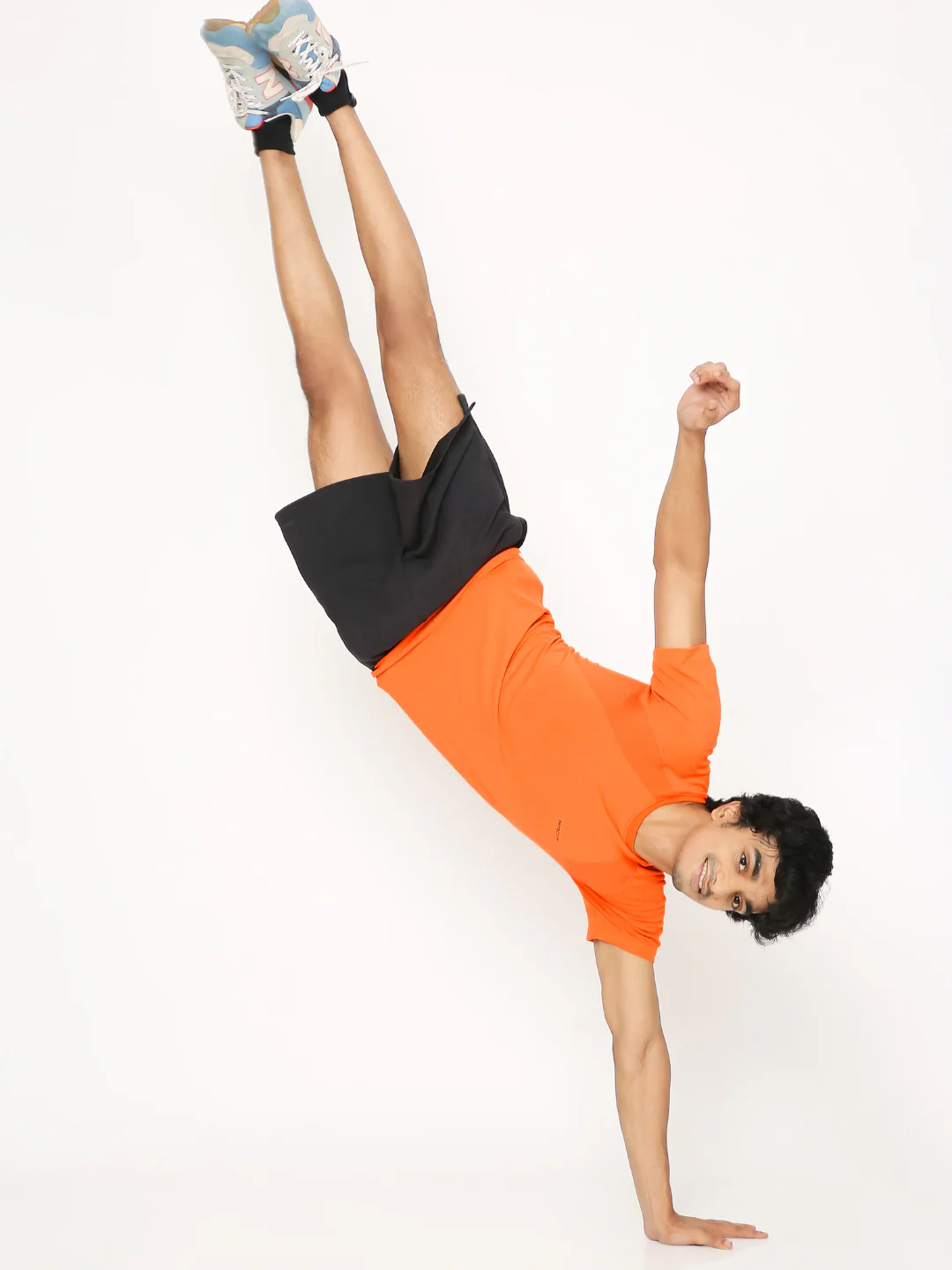 Seamless Performance Tee / Body-Fit - Image 29