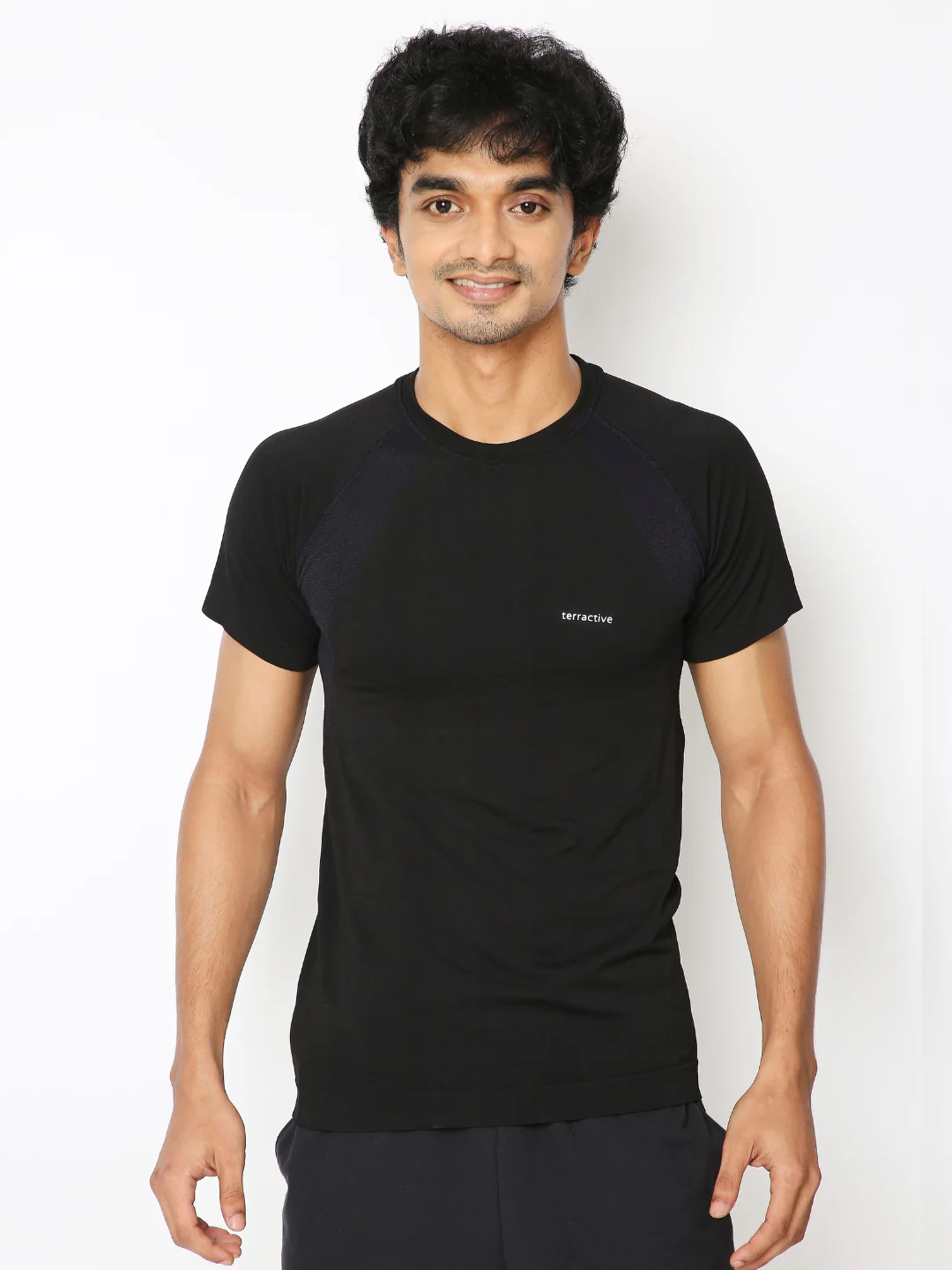 Seamless Performance Tee / Body-Fit - Image 25