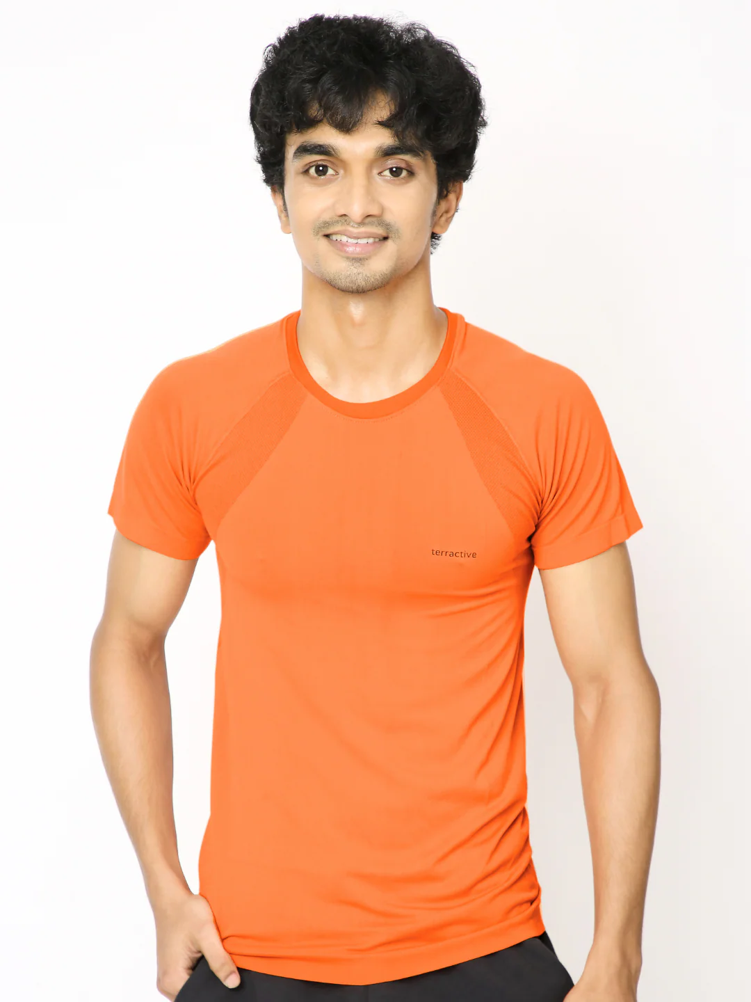 Seamless Performance Tee / Body-Fit - Image 28